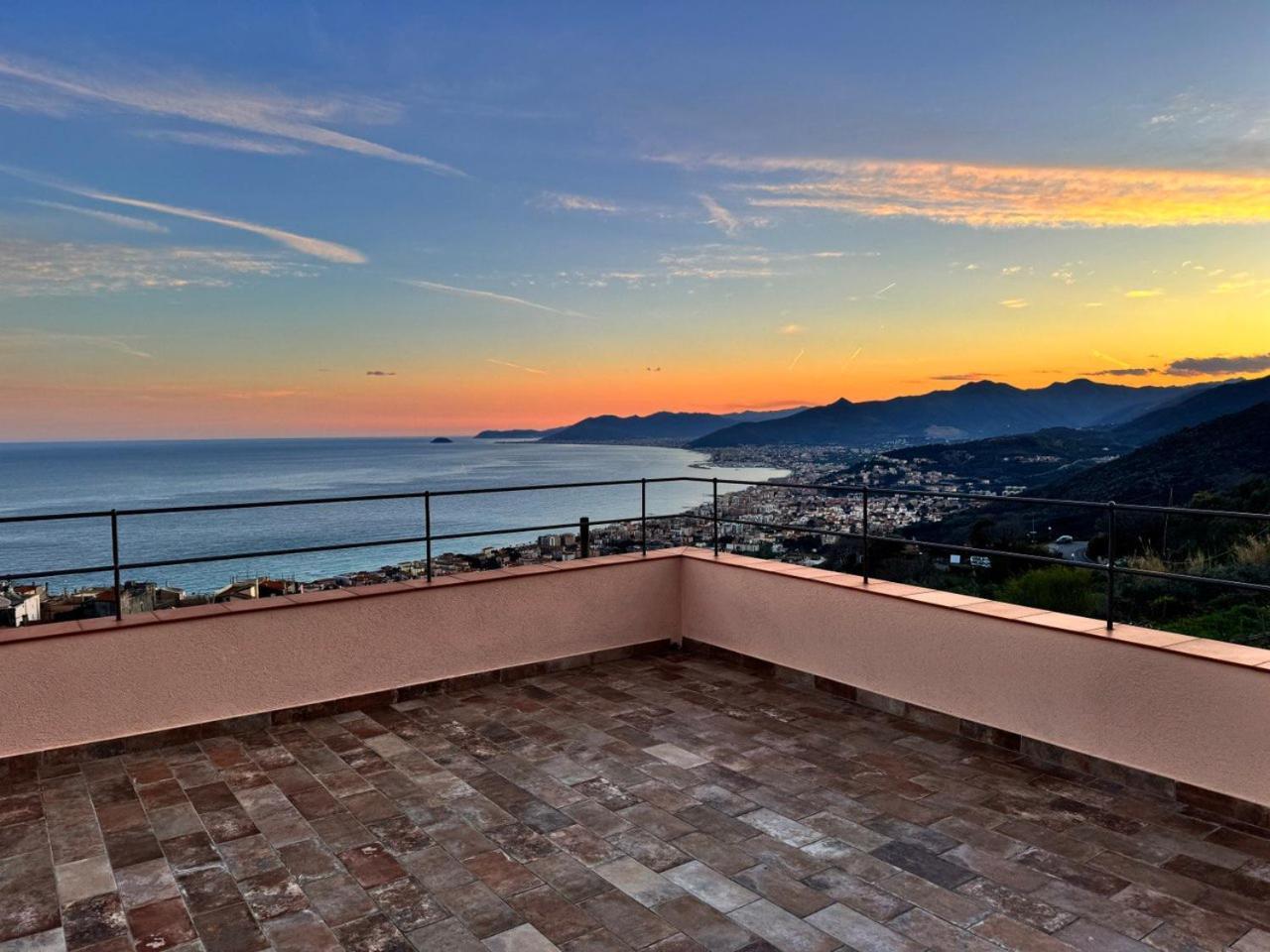Hotel Le Stanze Sul Mare Borgio Verezzi Esterno foto